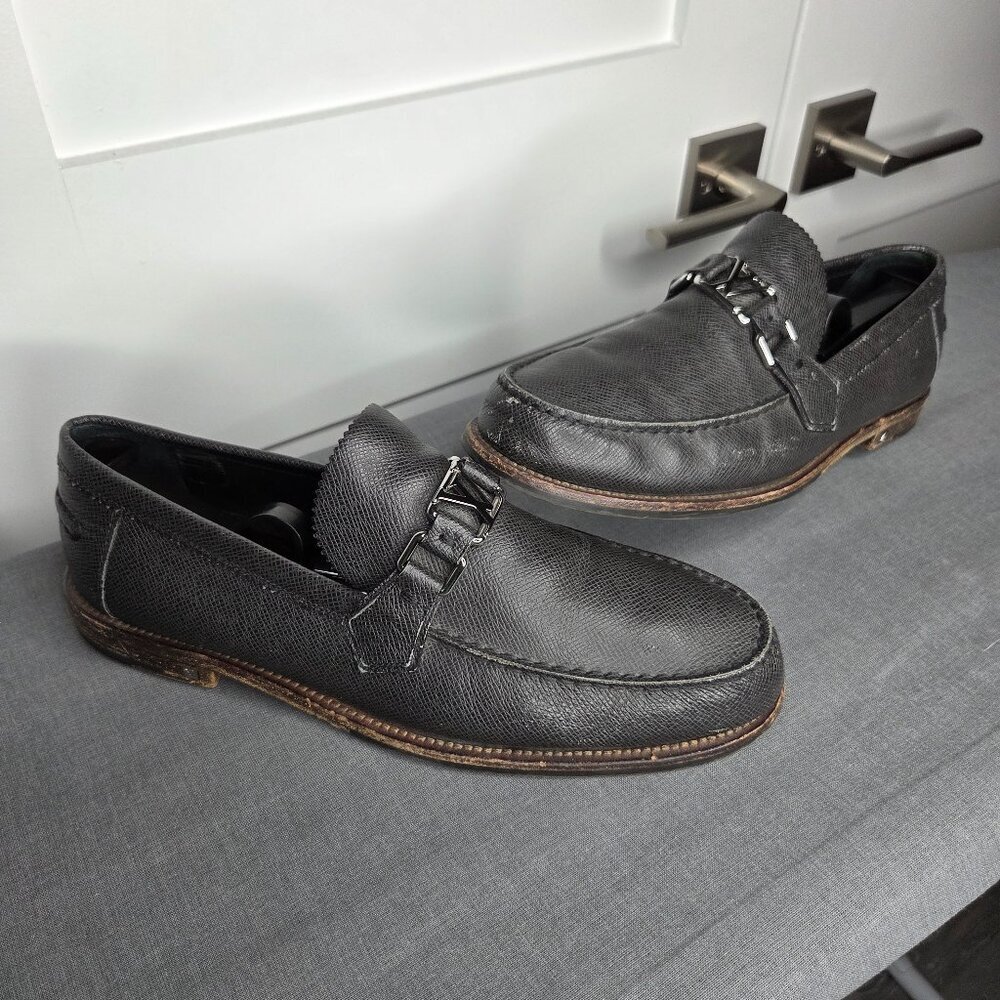 Men's Louis Vuitton Gray Grained Leather Logo Loafers - Size 9 M - Includes COA